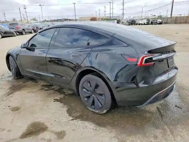 5YJ3E1EA0RF744718 2024 TESLA MODEL 3-1
