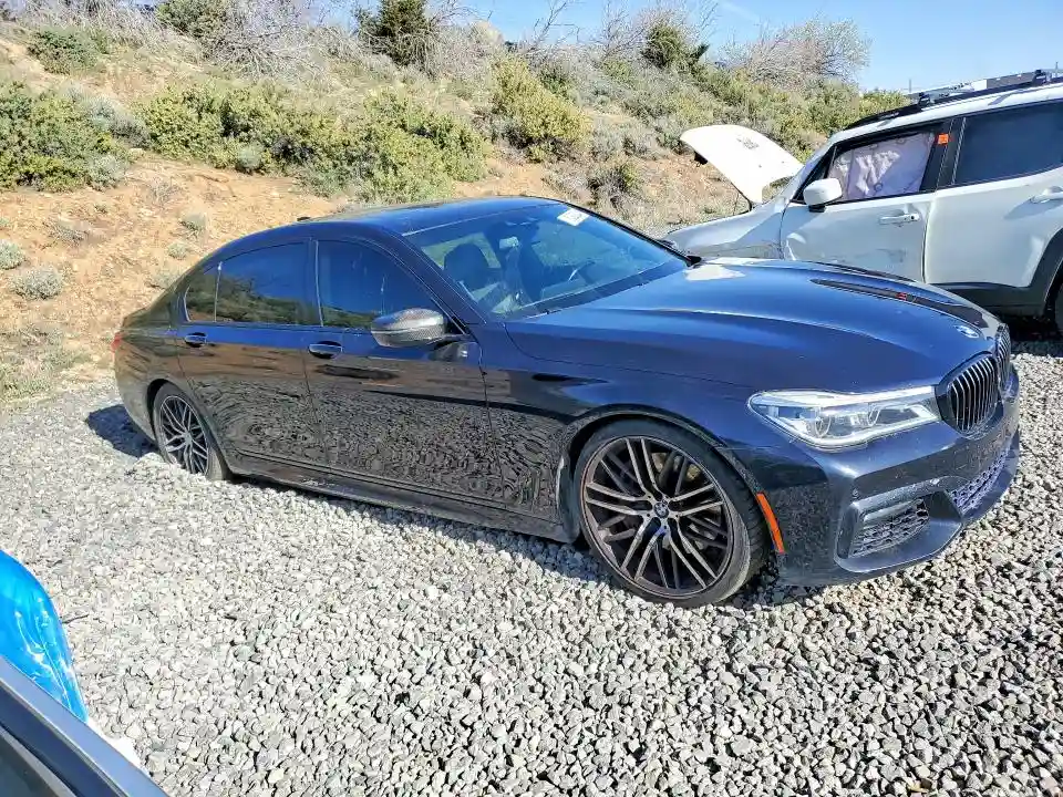 WBA7F0C33HGM22122 2017 BMW 7 SERIES-3