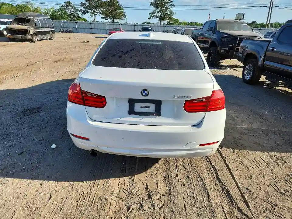 WBA3B1G51FNT03649 2015 BMW 3 SERIES-5