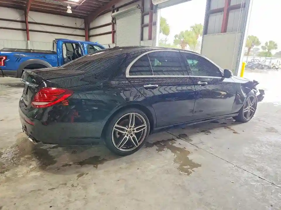 WDDZF4JB9KA682893 2019 MERCEDES-BENZ E-CLASS-2