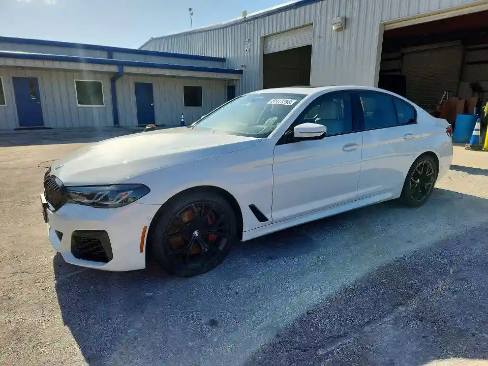WBA73BJ09NCJ90383 2022 BMW 5 SERIES-0