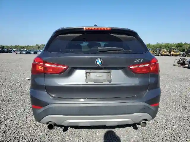 WBXHU7C34J5L05157 2018 BMW X1-5