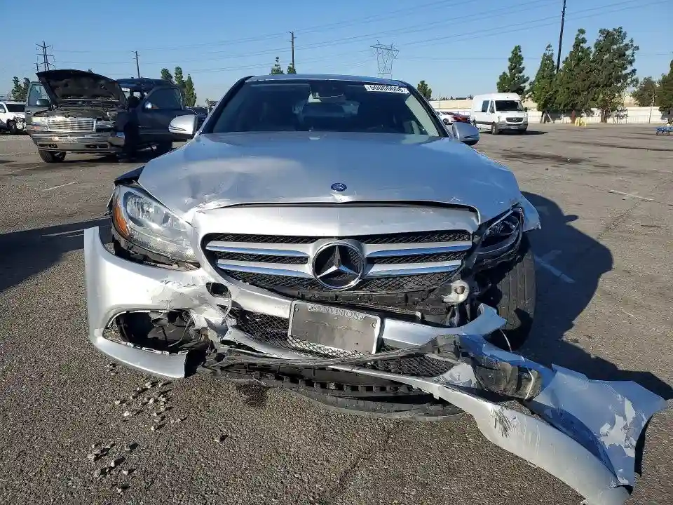 55SWF4HB4HU231372 2017 MERCEDES-BENZ C-CLASS-4