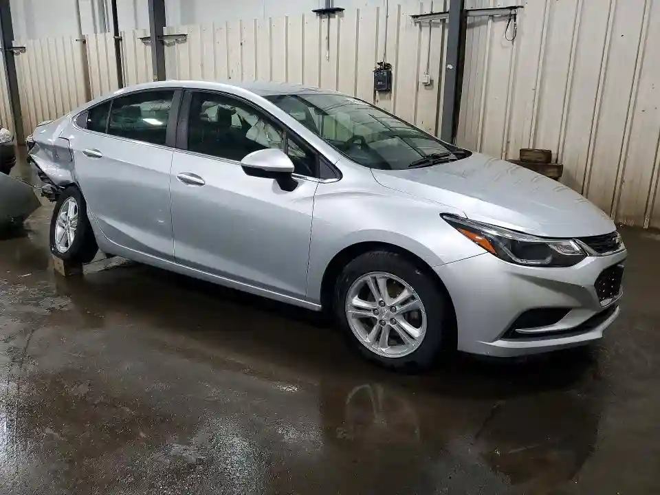 1G1BE5SM7J7196303 2018 CHEVROLET CRUZE-3