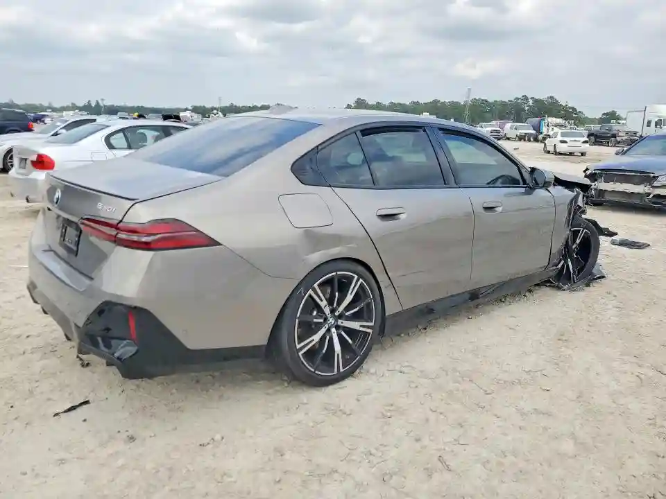 WBA43FJ06TCV41290 2026 BMW 5 SERIES-2