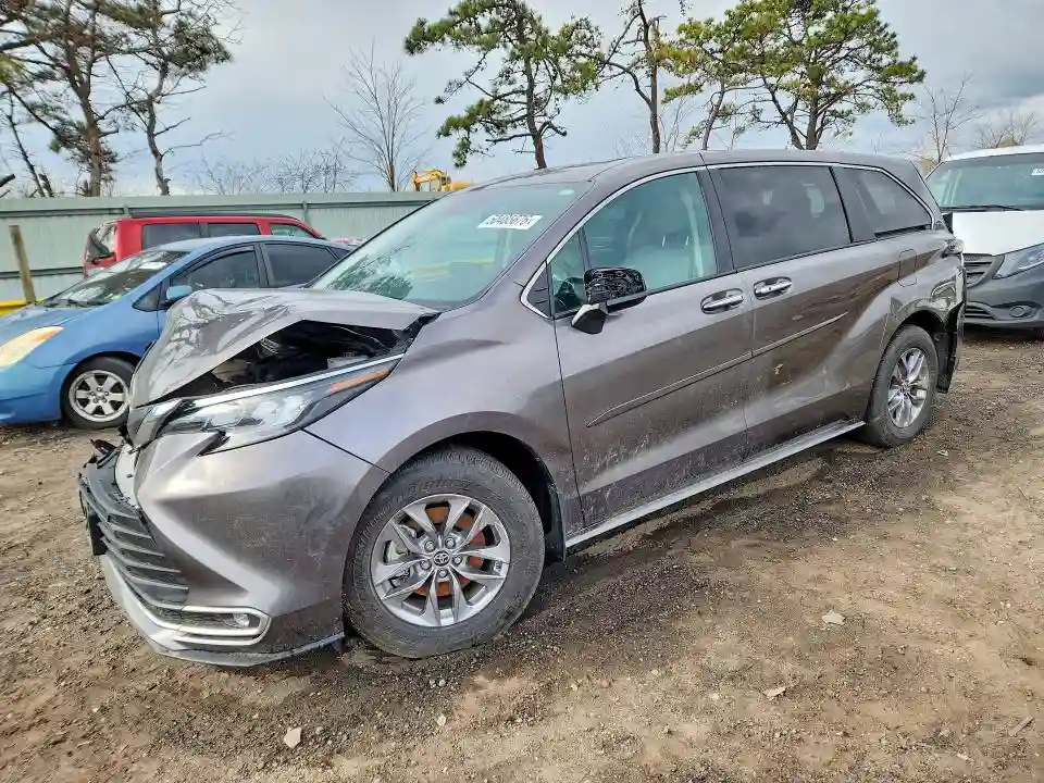 5TDYSKFCXRS121462 2024 TOYOTA SIENNA-0