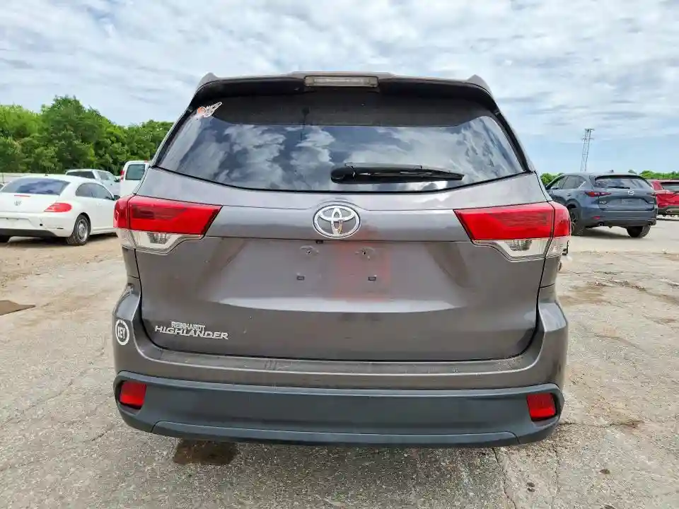 5TDZARFH3JS034471 2018 TOYOTA HIGHLANDER-5