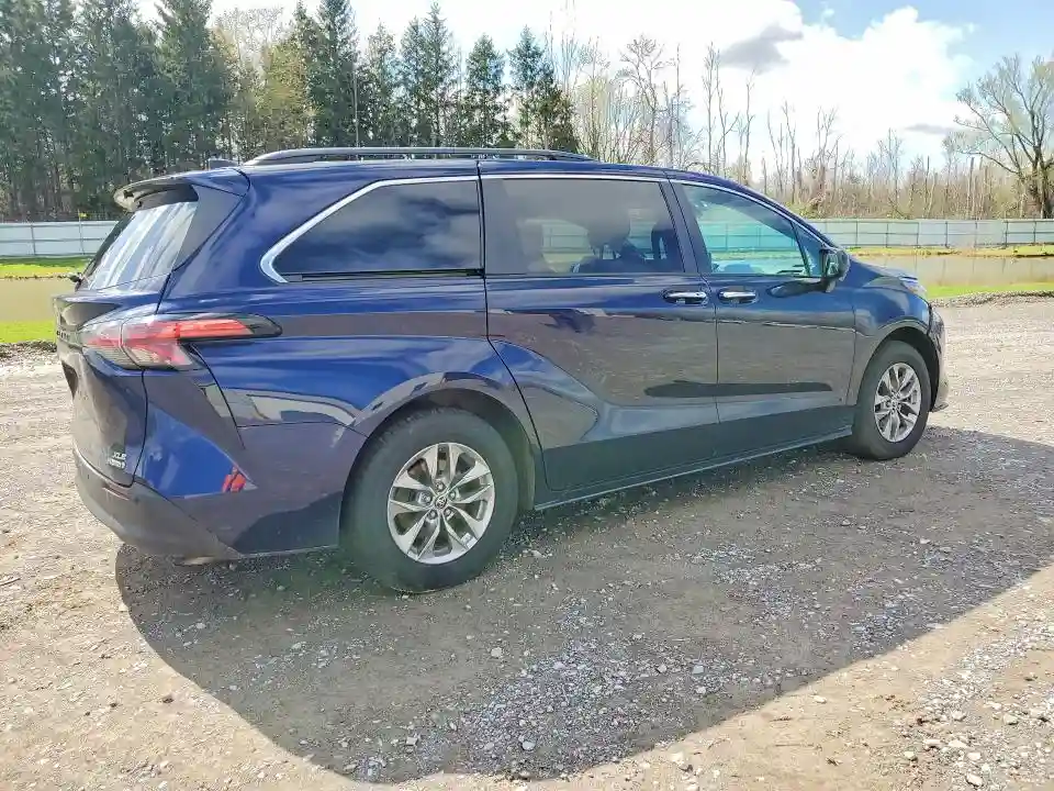 5TDYSKFC3NS043231 2022 TOYOTA SIENNA-2