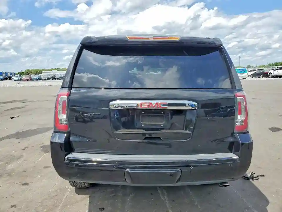 1GKS1CKJ5JR325032 2018 GMC YUKON-5