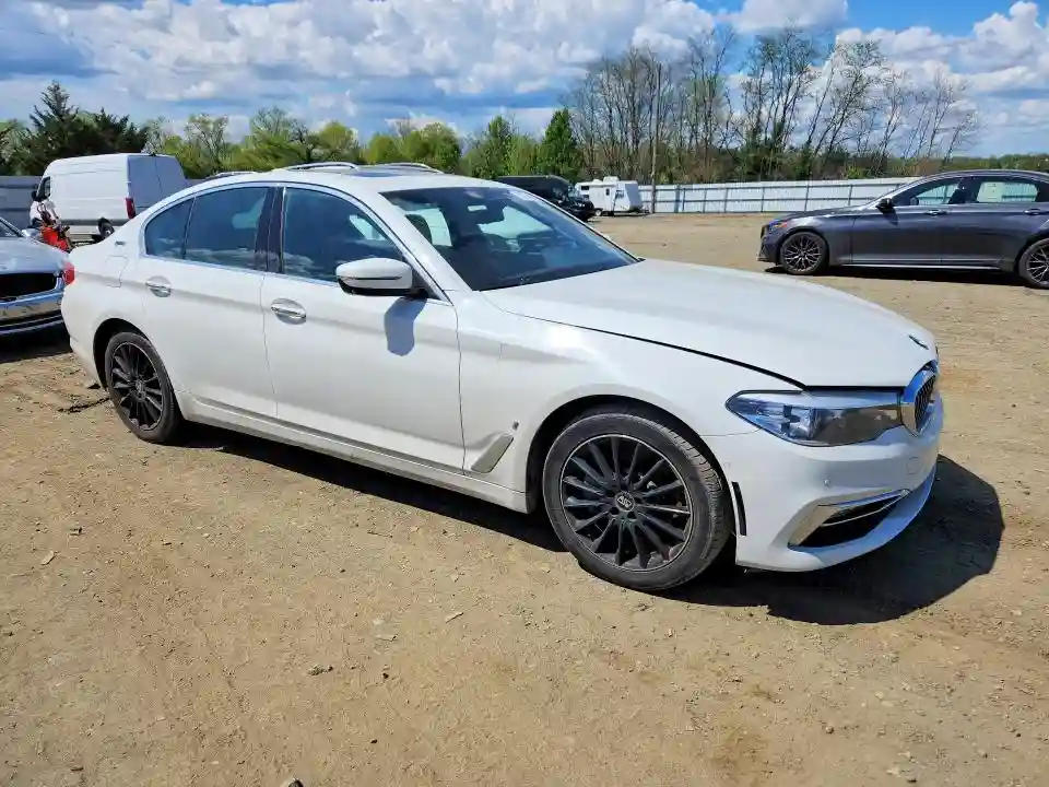 WBAJB1C53JB084961 2018 BMW 5 SERIES-3