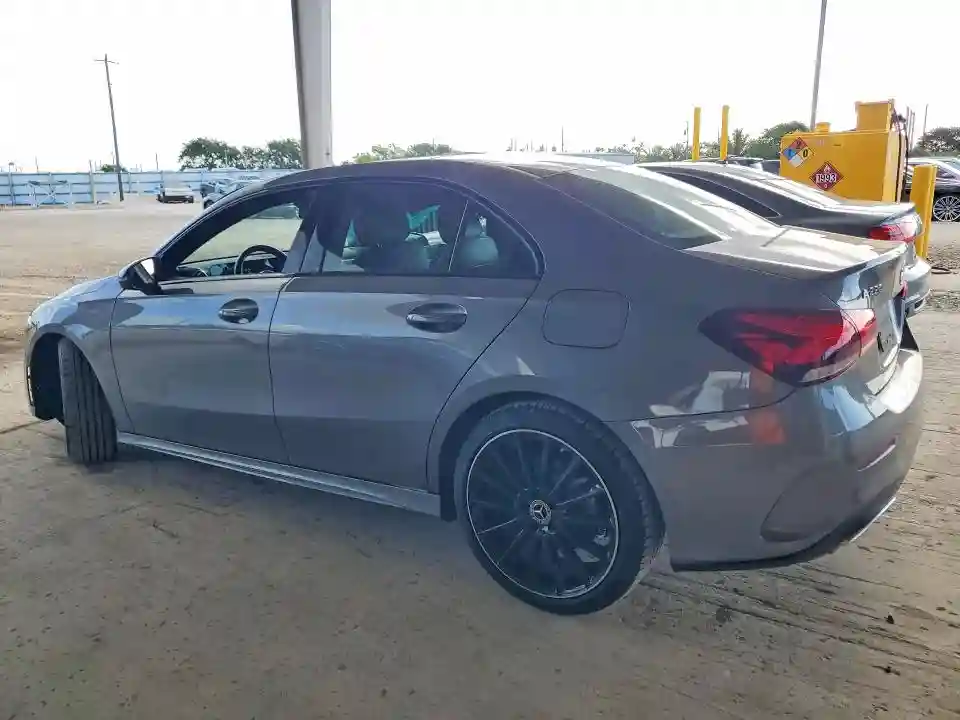 WDD3G4EB9KW006122 2019 MERCEDES-BENZ A-CLASS-1