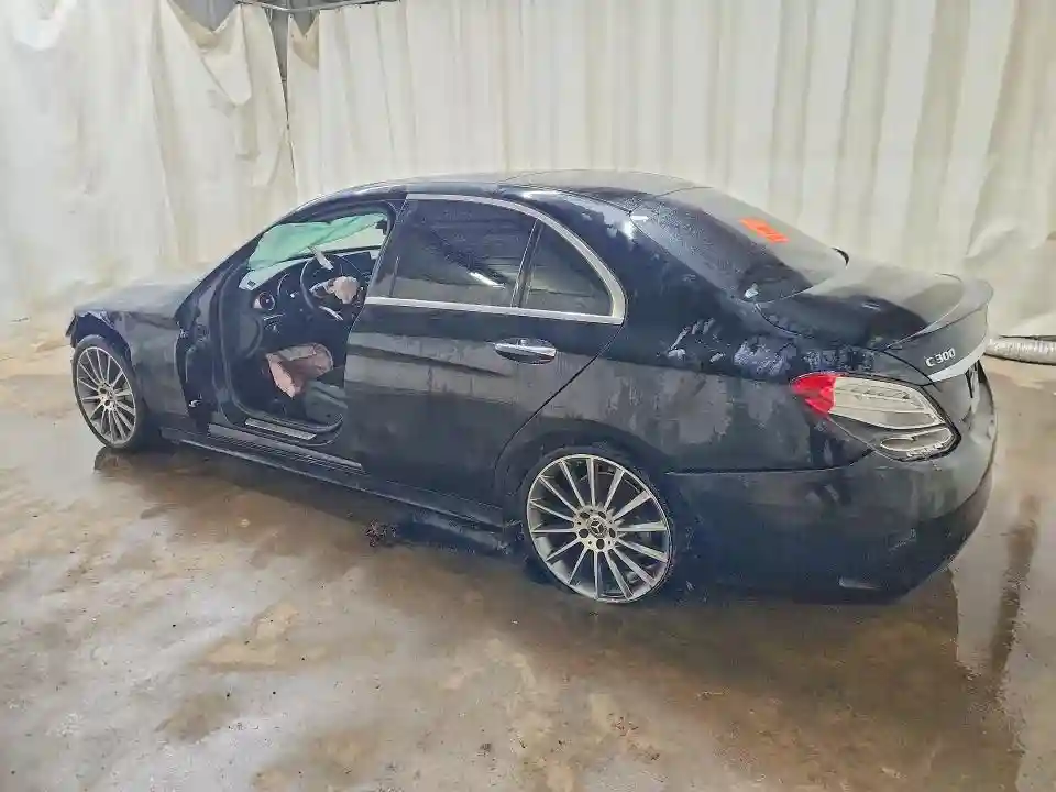 55SWF4JB1HU230738 2017 MERCEDES-BENZ C-CLASS-1