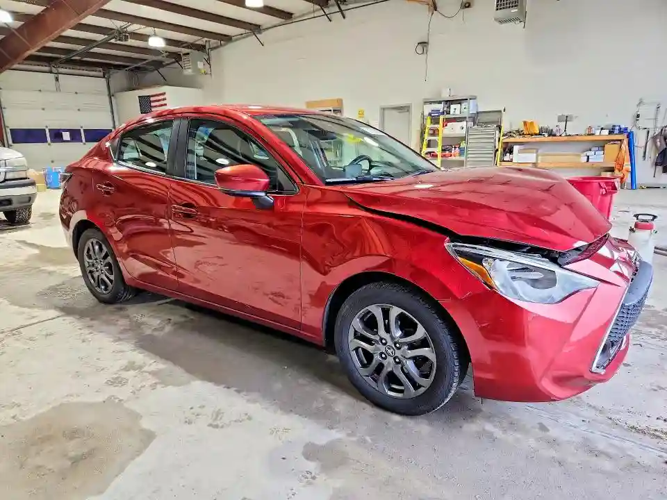 3MYDLBYV4LY709093 2020 TOYOTA YARIS-3