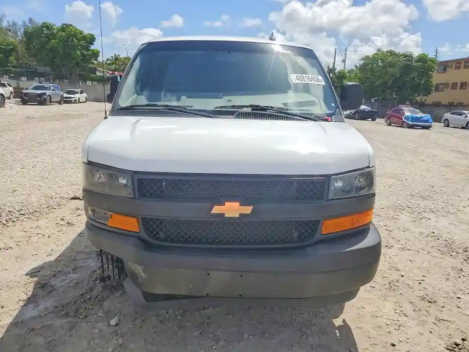 1GCWGBFP1P1258375 2023 CHEVROLET EXPRESS-4