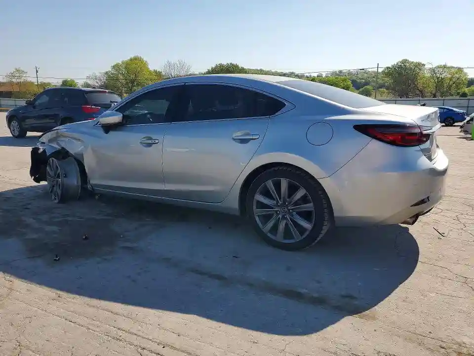 JM1GL1VM6J1313895 2018 MAZDA 6-1
