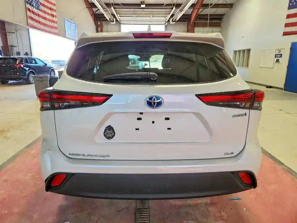 5TDHBRCH9MS530747 2021 TOYOTA HIGHLANDER-5