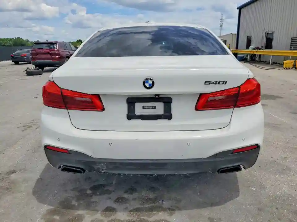 WBAJE5C5XJWA94025 2018 BMW 5 SERIES-5