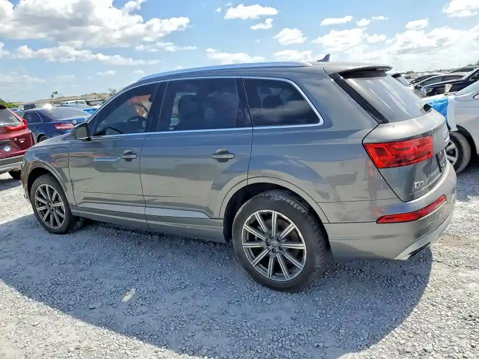 WA1LAAF7XHD033655 2017 AUDI Q7-1
