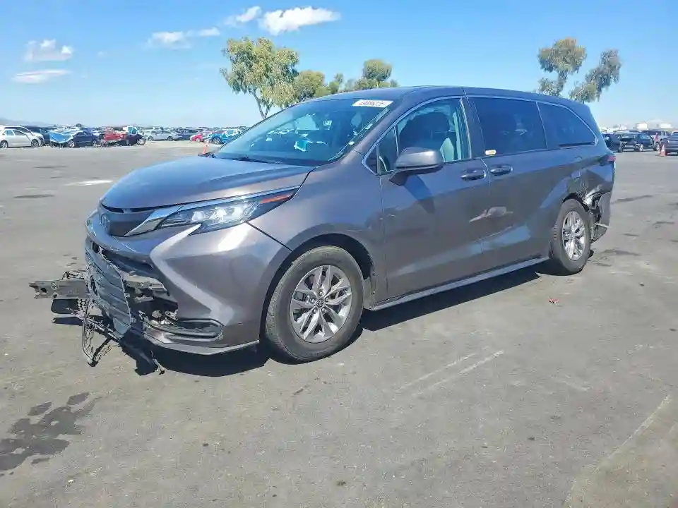 5TDKRKEC0NS101718 2022 TOYOTA SIENNA-0