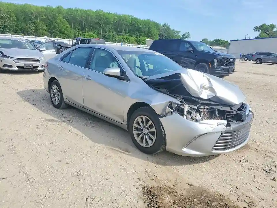 4T1BF1FK0HU762802 2017 TOYOTA CAMRY-3