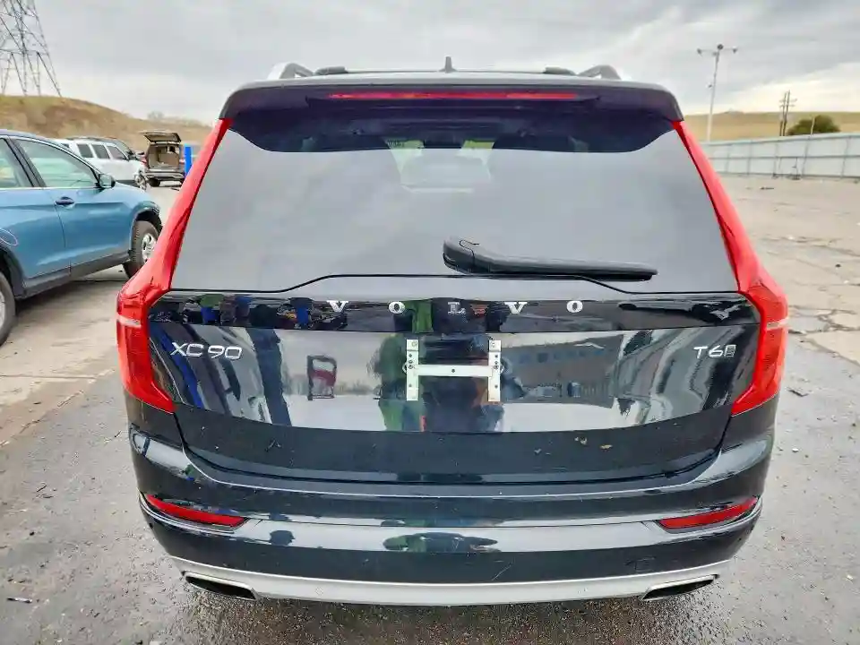 YV4A22PK7K1489833 2019 VOLVO XC90-5