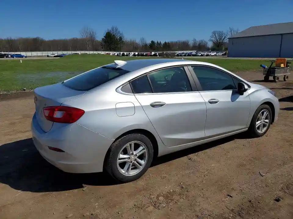 1G1BE5SM0H7135613 2017 CHEVROLET CRUZE-2