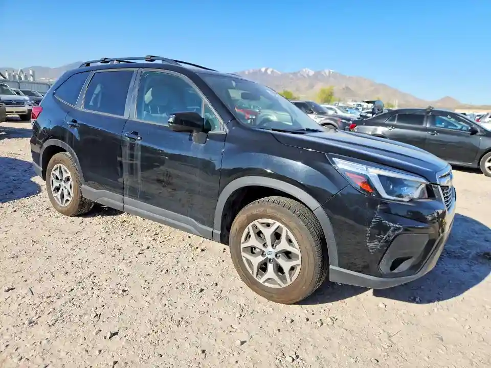 JF2SKAJC8MH438016 2021 SUBARU FORESTER-3