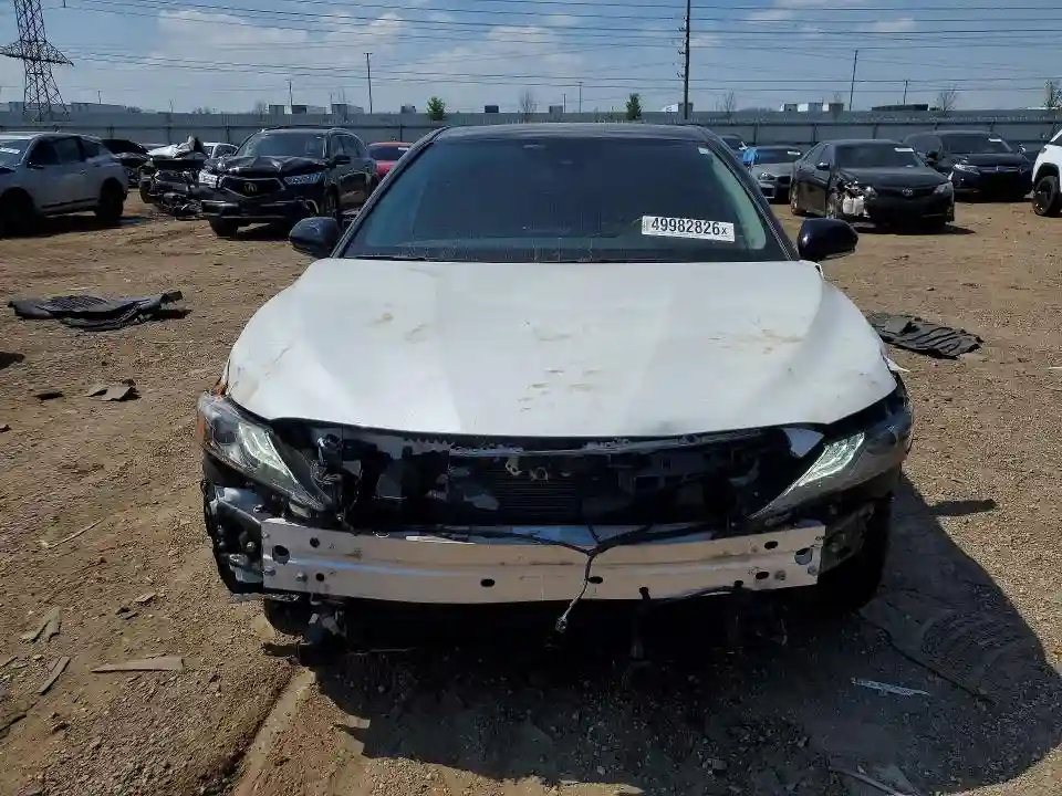 4T1K31AK8MU028726 2021 TOYOTA CAMRY-4