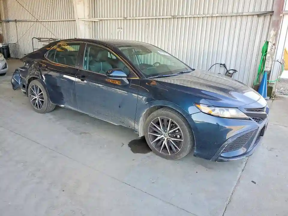 4T1G11AK8MU604083 2021 TOYOTA CAMRY-3