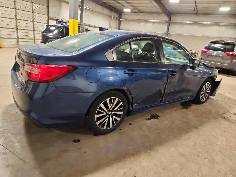 4S3BNAF67K3025104 2019 SUBARU LEGACY-2