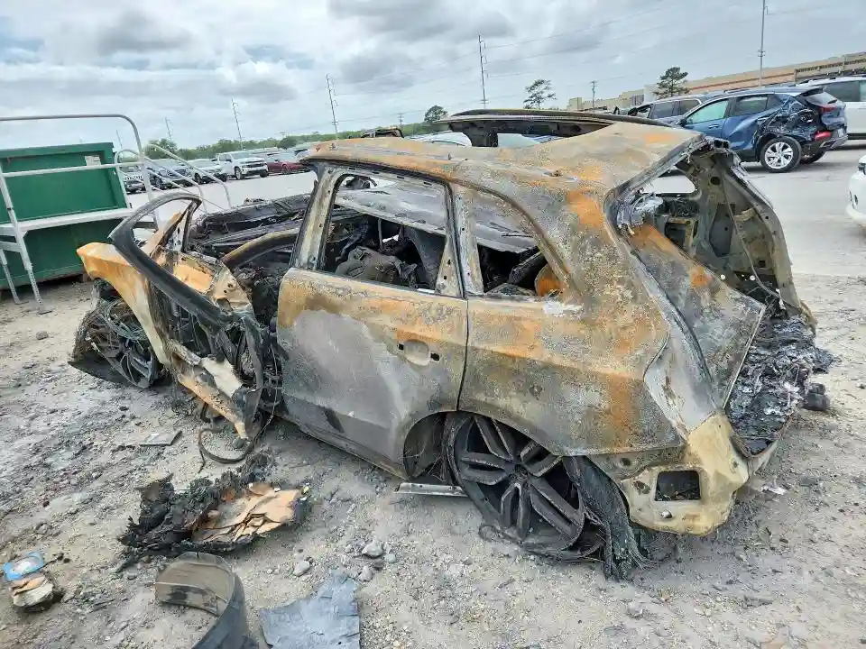WA1VCBFP9GA048009 2016 AUDI SQ5-2