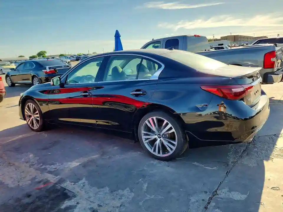 JN1EV7AR2JM434124 2018 INFINITI Q50-1