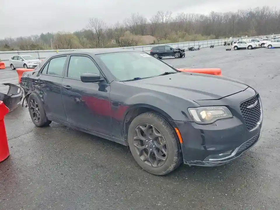 2C3CCAGG7KH651495 2019 CHRYSLER 300-3