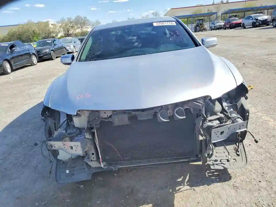 JH4KC1F51HC000185 2017 ACURA RLX-4
