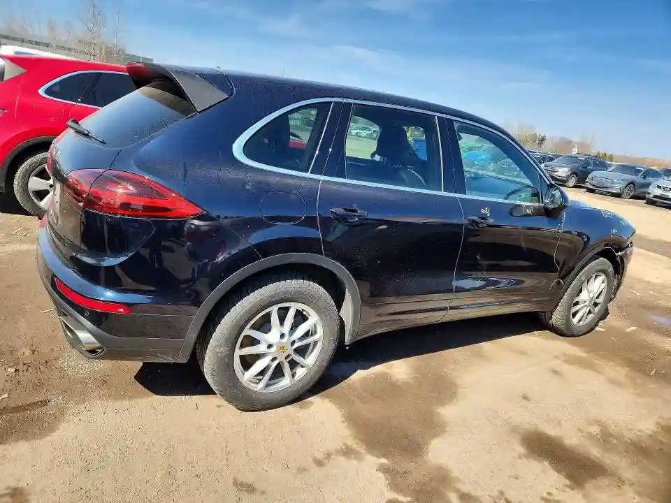 WP1AA2A29GKA14943 2016 PORSCHE CAYENNE AW-2