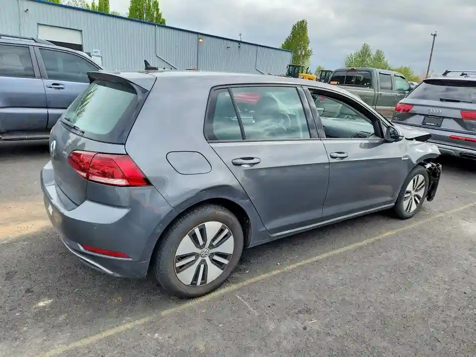 WVWPR7AU0KW909175 2019 VOLKSWAGEN GOLF-2