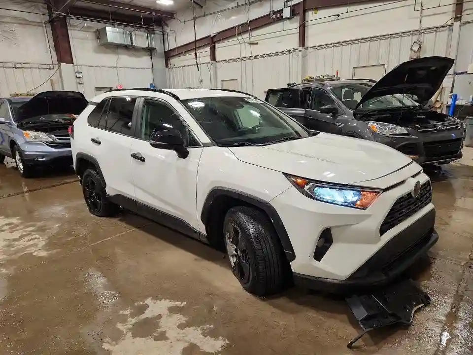 2T3W1RFV2LC057560 2020 TOYOTA RAV4-3