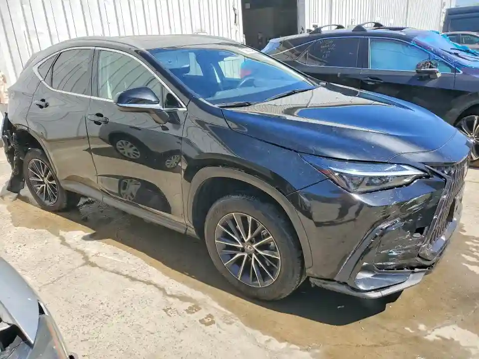 2T2AGCEZ3NC007977 2022 LEXUS NX-3