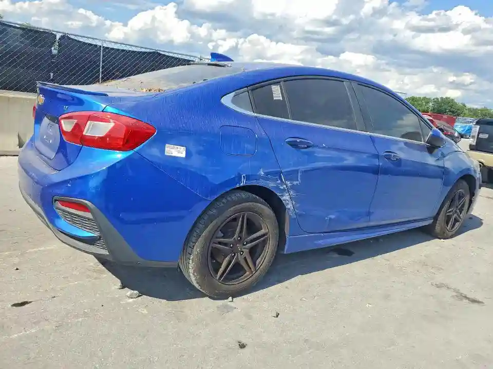1G1BE5SM1H7108906 2017 CHEVROLET CRUZE-2