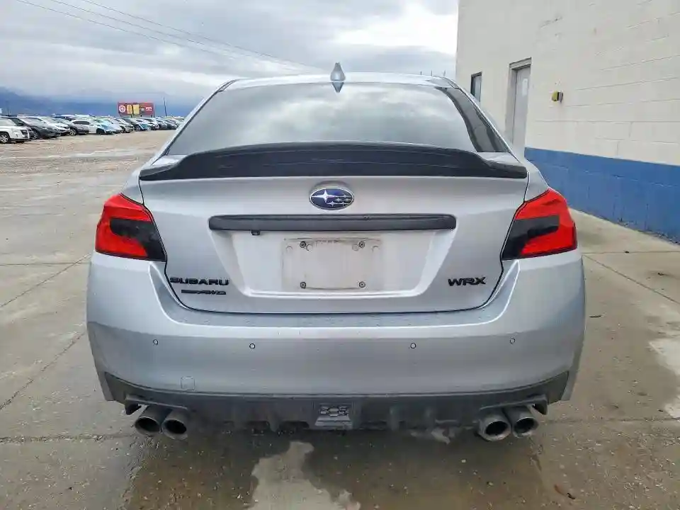 JF1VA1L6XJ8810933 2018 SUBARU WRX-5