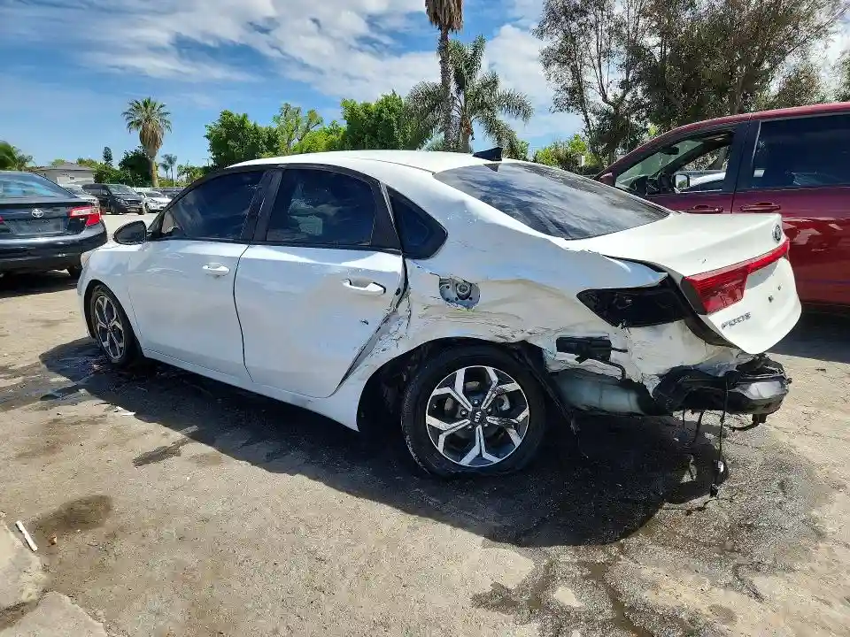 3KPF24AD8ME403881 2021 KIA FORTE-1