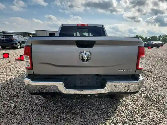3C6UR5CJXKG587595 2019 RAM 2500-5