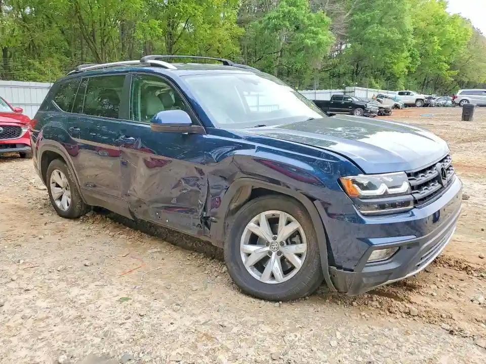 1V2CR2CAXJC546337 2018 VOLKSWAGEN ATLAS-3
