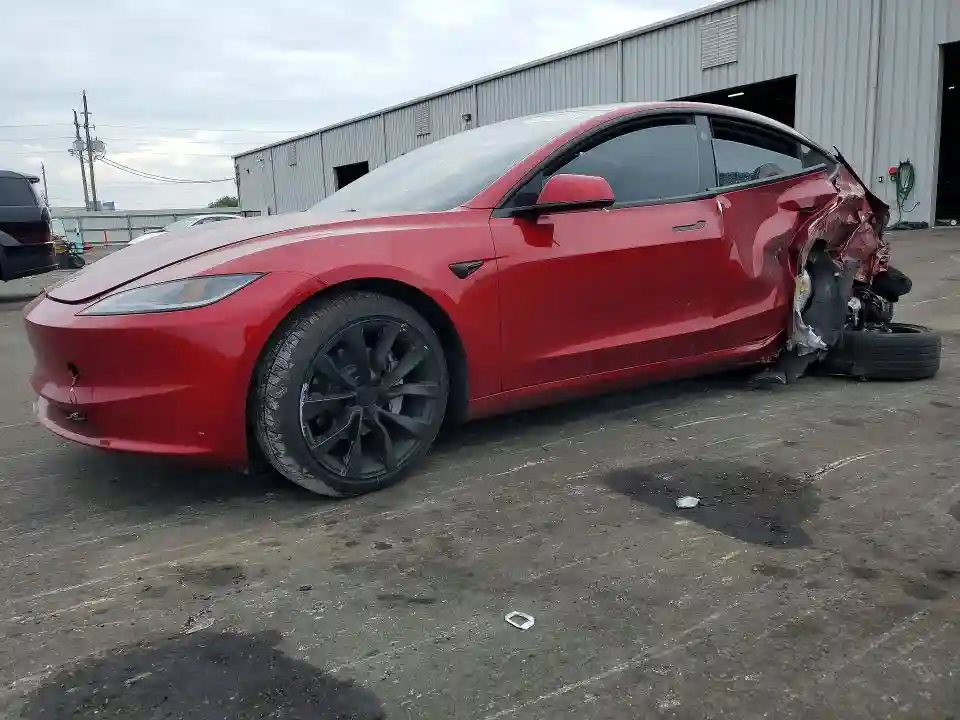 5YJ3E1EA3SF975294 2025 TESLA MODEL 3-0