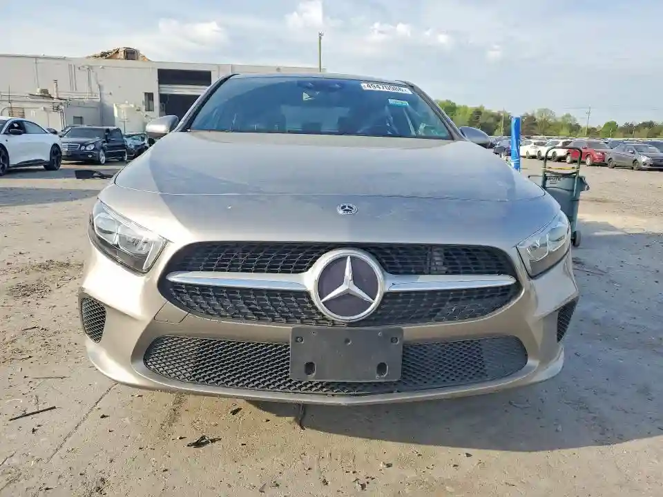 WDD3G4FB9KW015286 2019 MERCEDES-BENZ A-CLASS-4