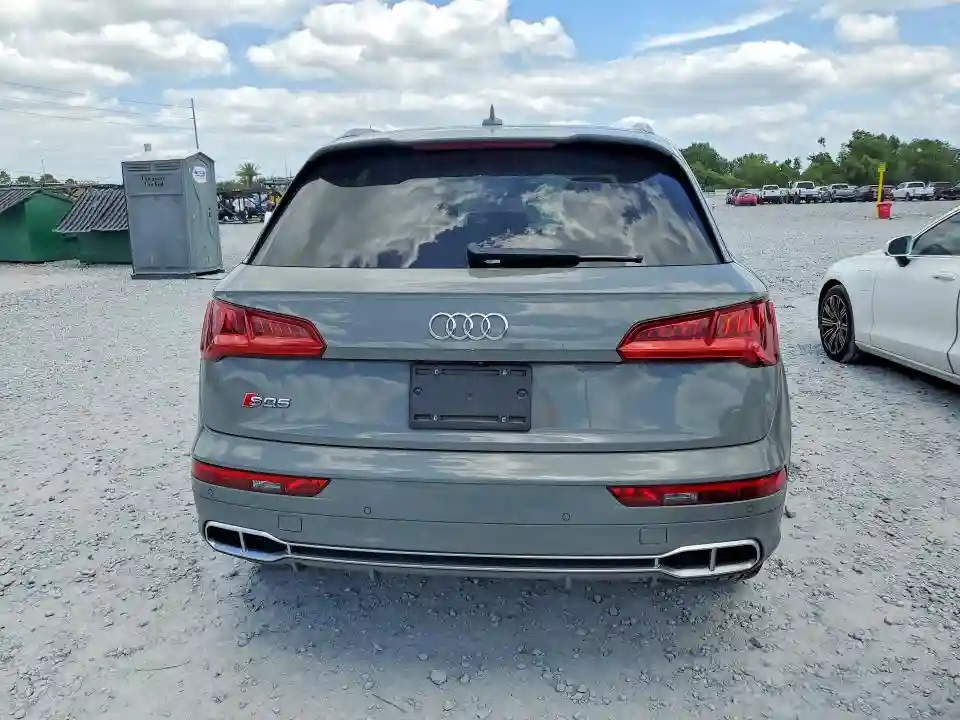WA1B4AFY8L2124391 2020 AUDI SQ5-5