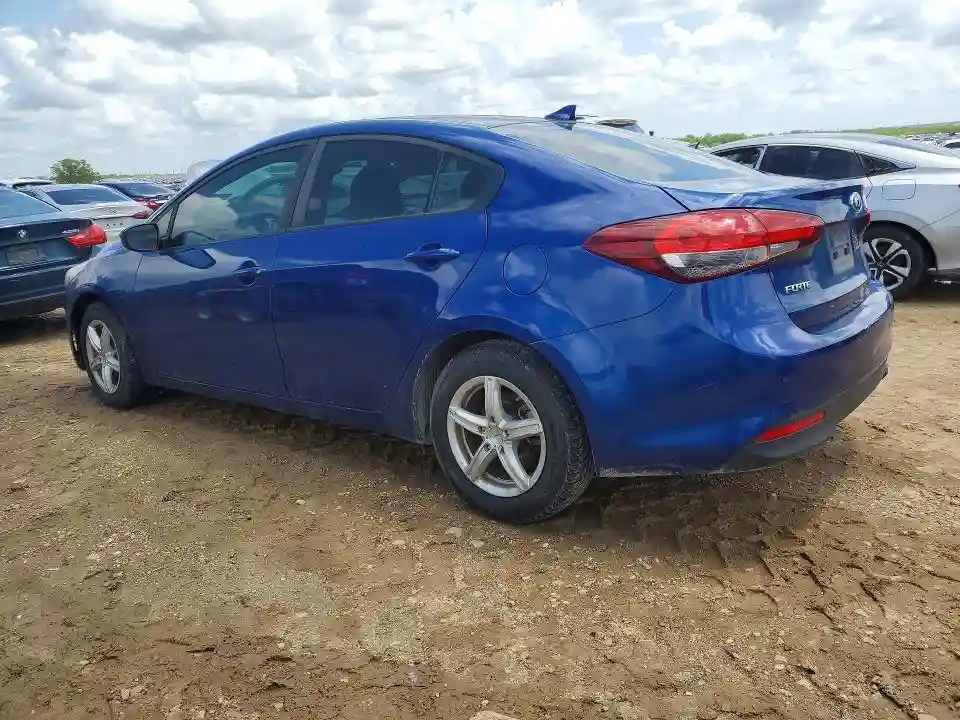 3KPFK4A76HE136143 2017 KIA FORTE-1