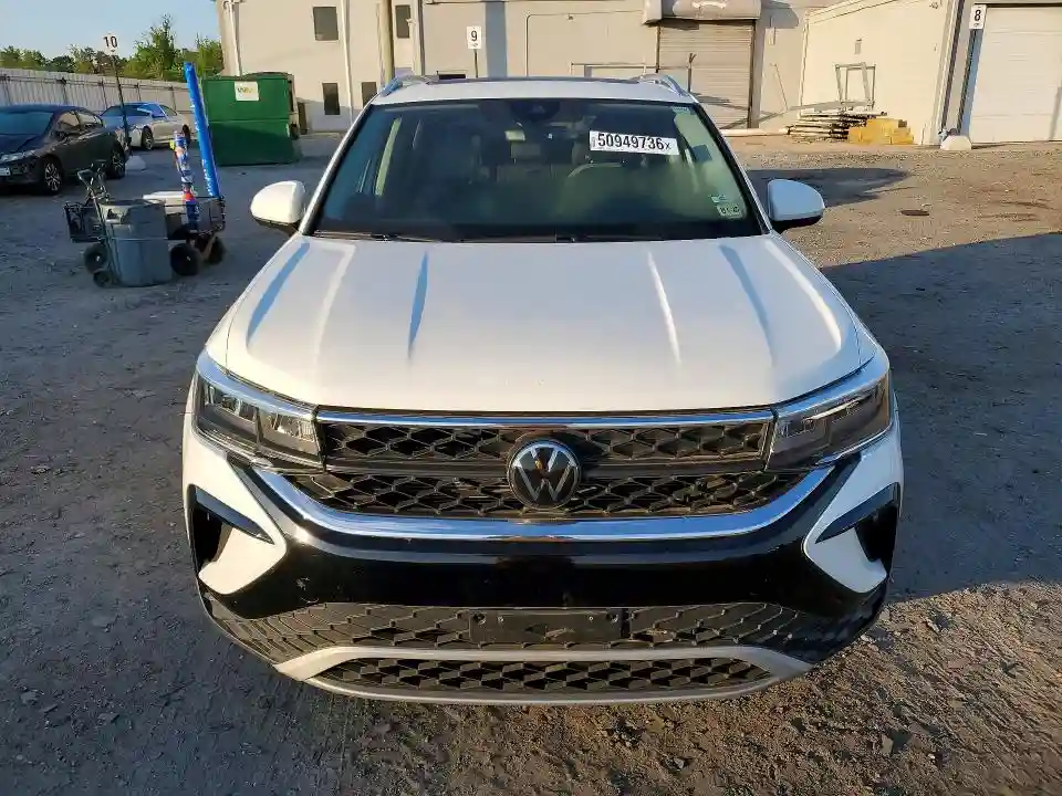 3VVVX7B20PM370835 2023 VOLKSWAGEN TAOS SE-4