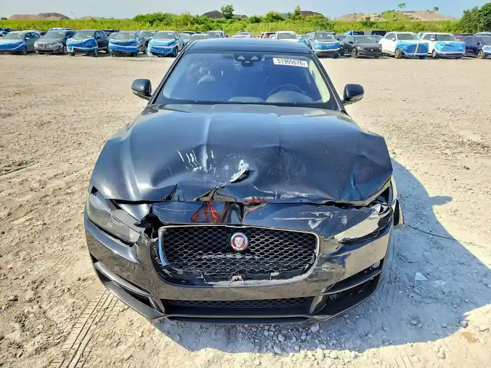 SAJAD4BG4HA975487 2017 JAGUAR XE-4