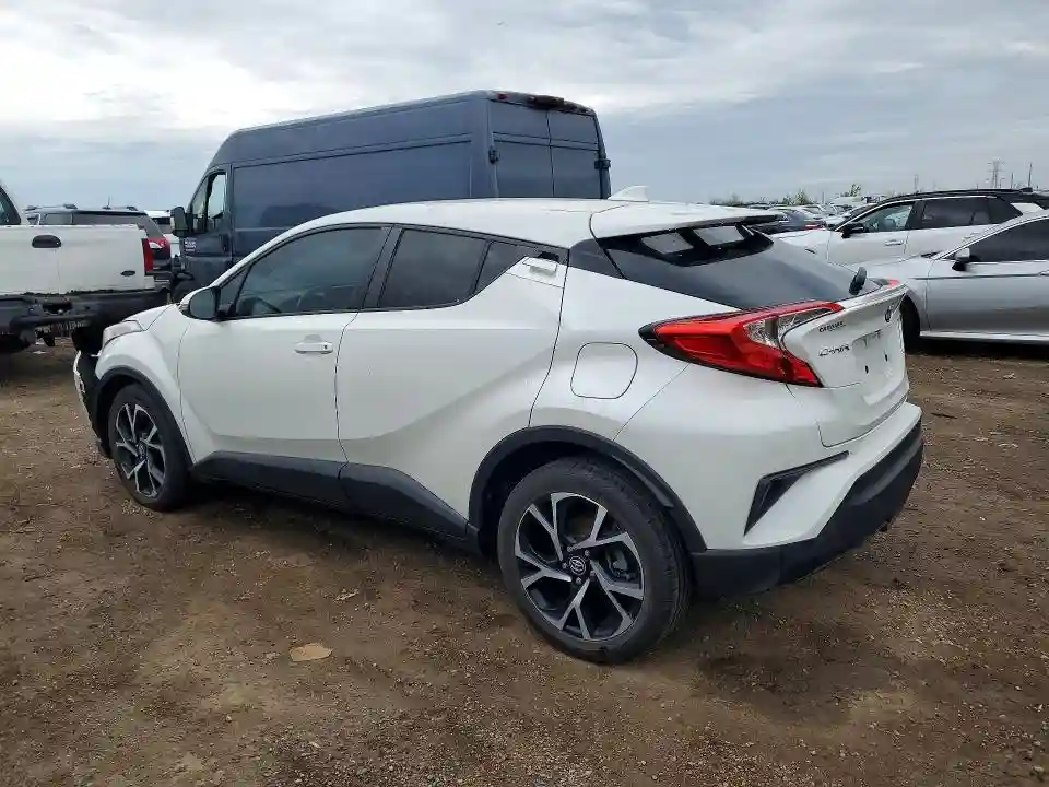 NMTKHMBX4JR051730 2018 TOYOTA C-HR-1